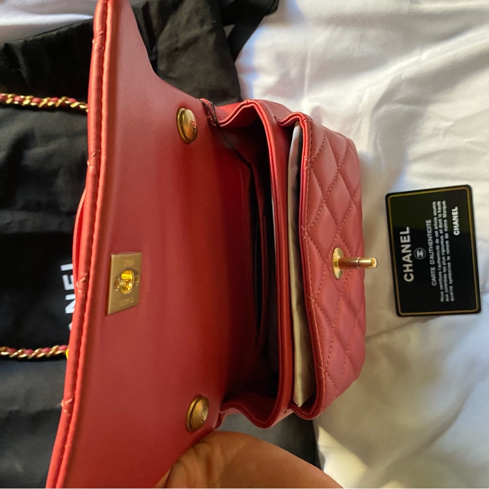 Pink Chanel - Picture 7 of 13